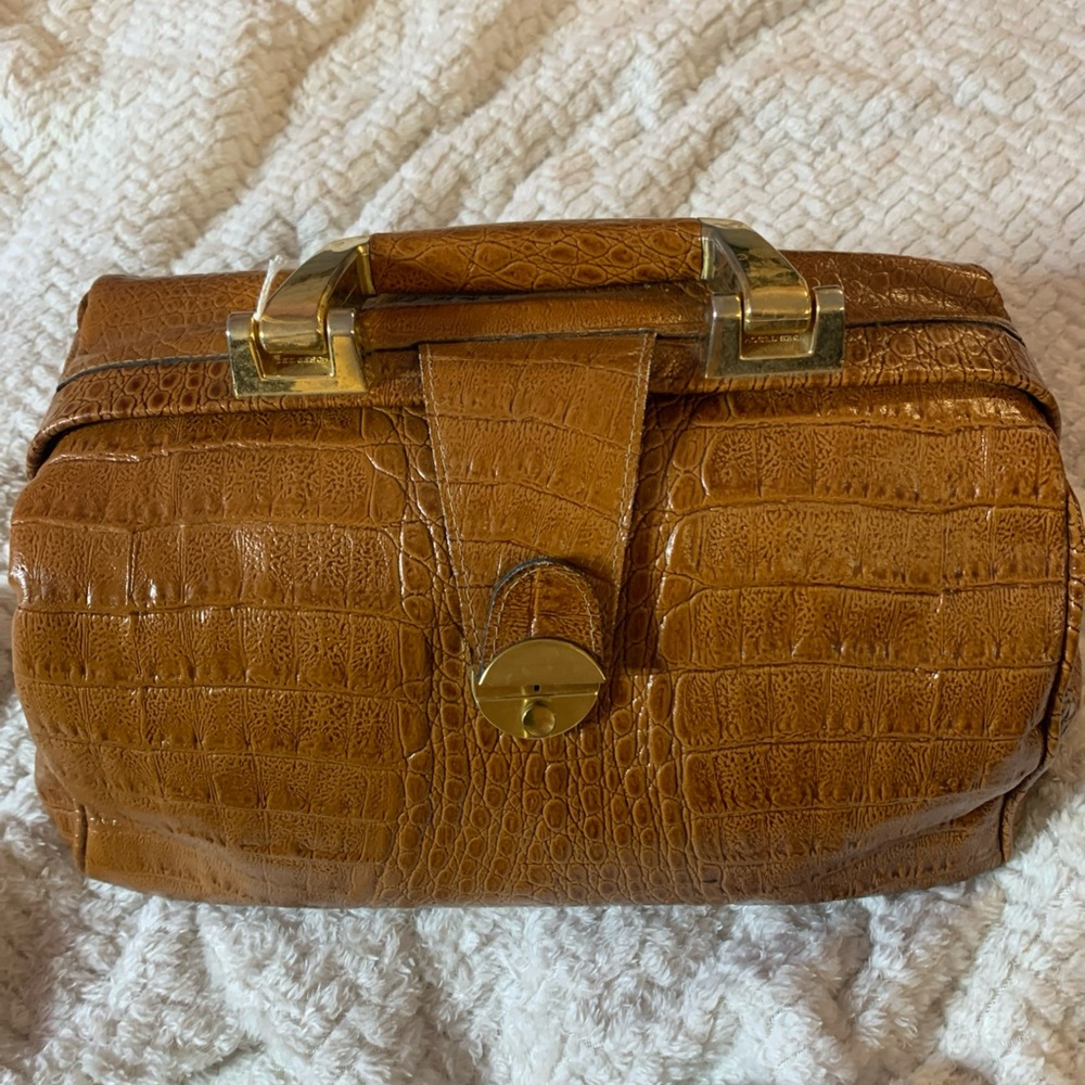 Elegant Brown Crocodile-Embossed Clutch